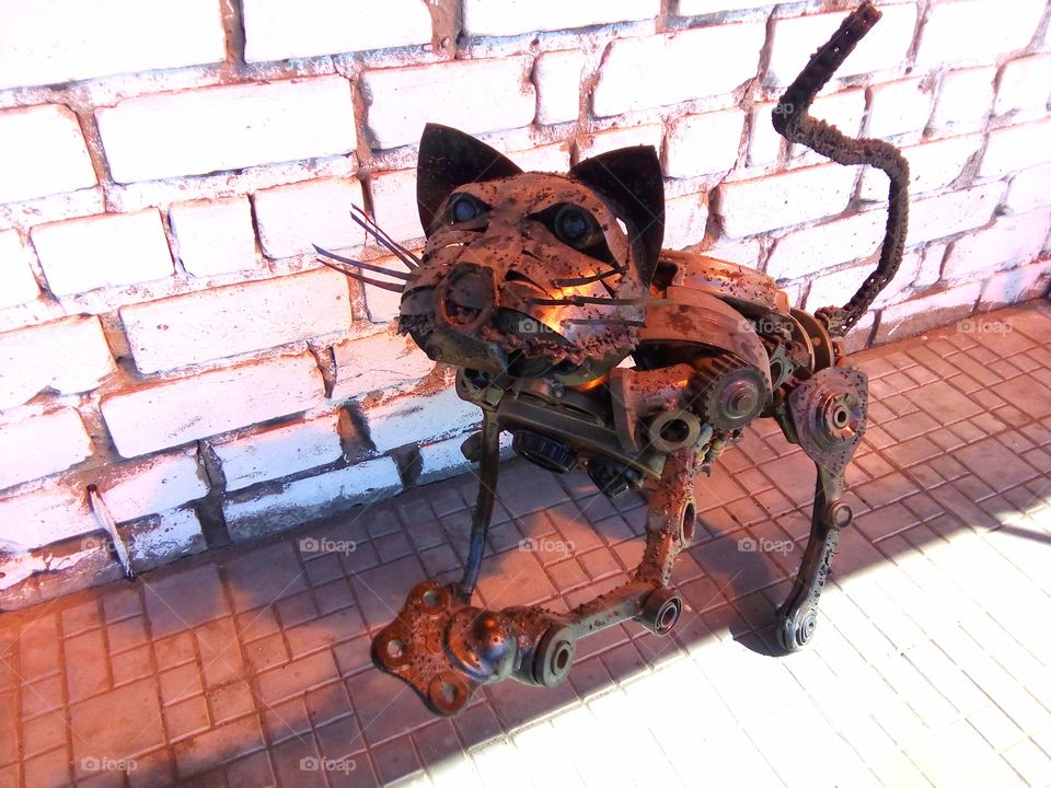 sculpture from metal