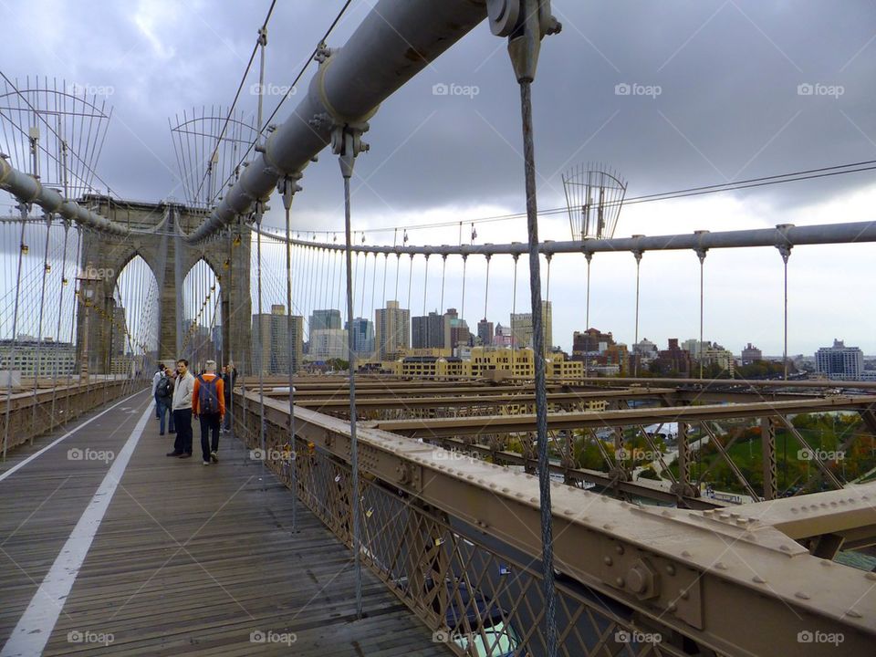 NEW YORK CITY BROOKLYN BRIDGE PATH