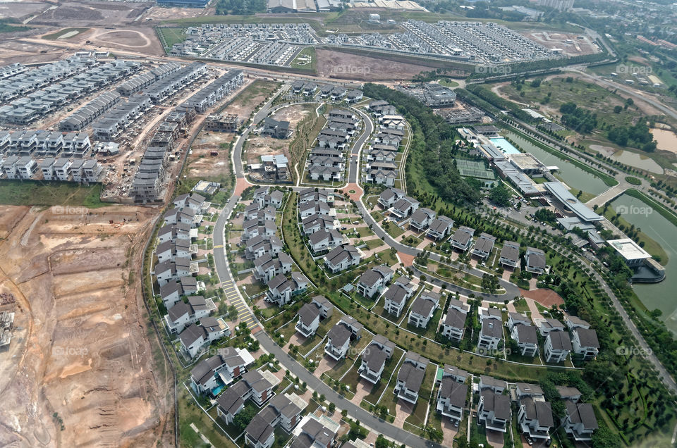 Man and the environment: new residential properties newly constructed in ordered patterns