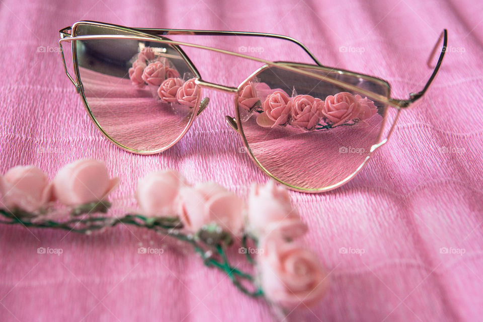 Sunglasses with headwear