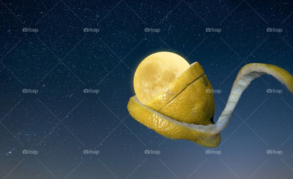 Lovely moon wrapped in lemon 