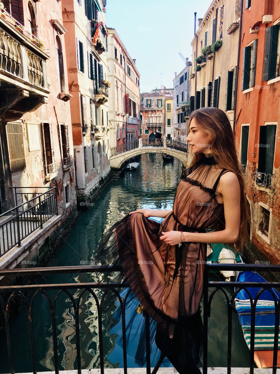 Fashion photo shooting in picturesque city Venice, Italy. Fashion brand, girl in a long dress, Grand canal, Gondola, Architecture, History, Pandora, Fashionblog, Travelblog, Warm colors, Adriatic sea, 2019.
