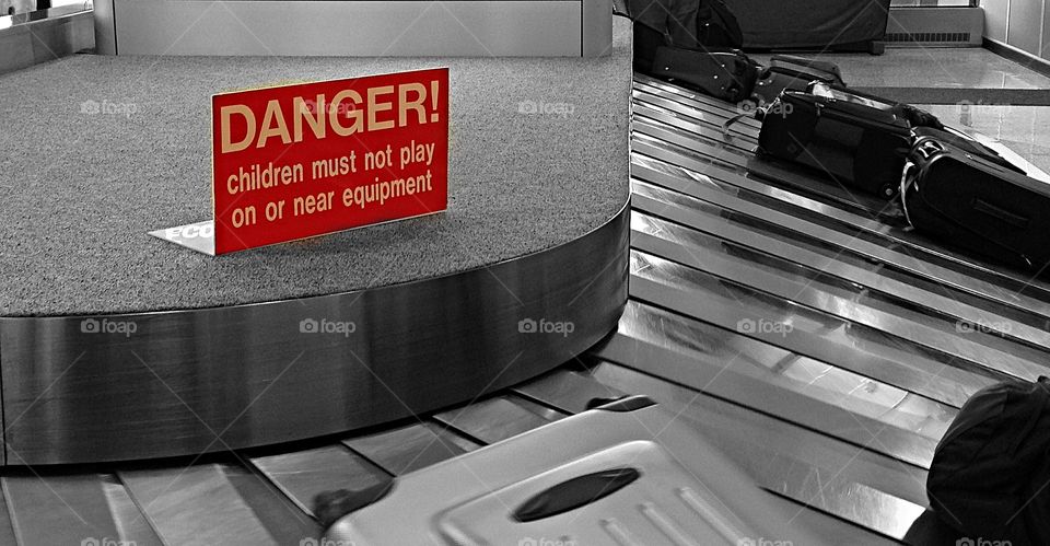 Danger. Really??  I hate that there even had to be a warning for this.  Does common sense still exist at all?