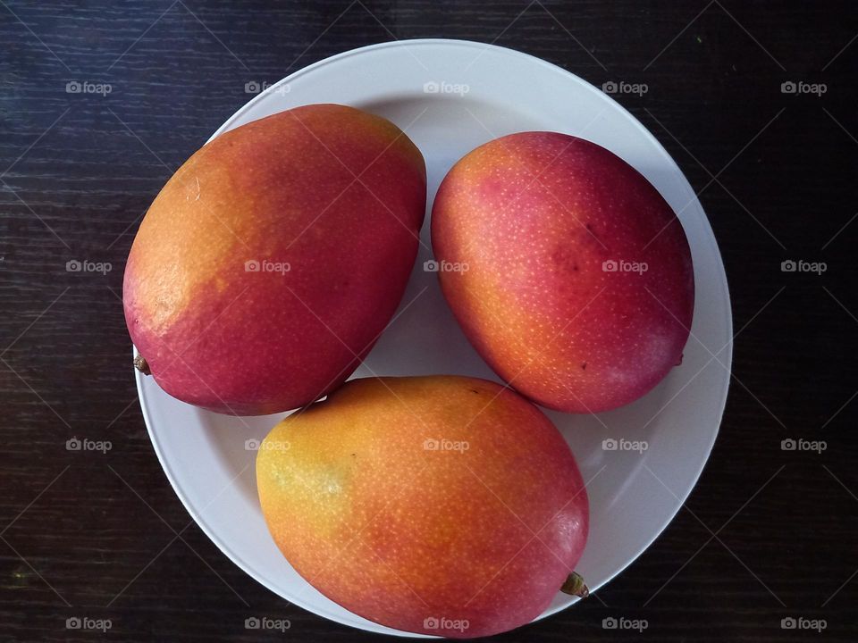 delicious mangoes