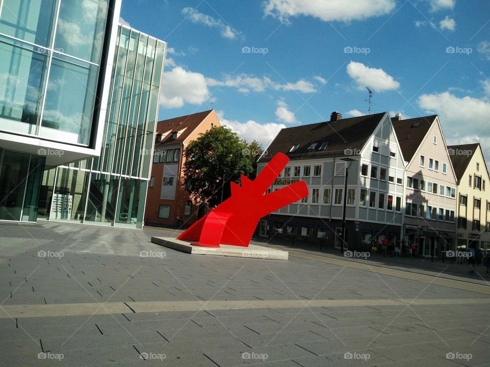 Red dog sculpture in Ulm