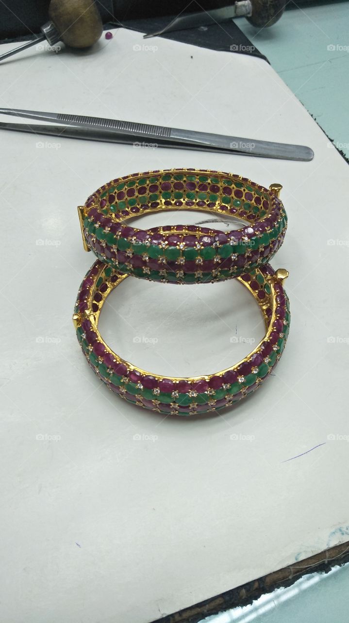 bangle gold nice bangle ruby emerald