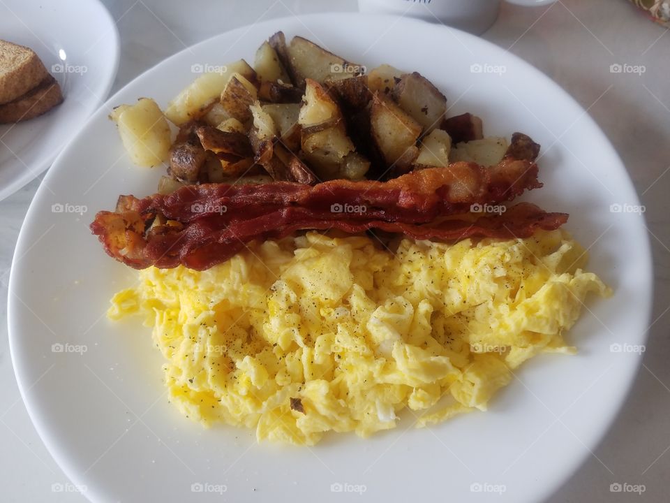 Traditional American Breakfast