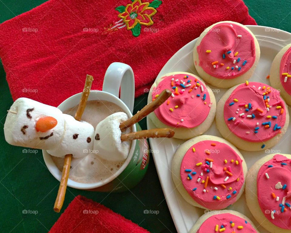 Cookies are better! Decorated Sugar Cookies - The best cookies have layers of texture. A slightly crisp outer shell that holds up to some heat with an inner core that's soft and chewy