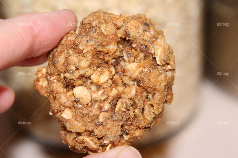 oatmeal chia cookies