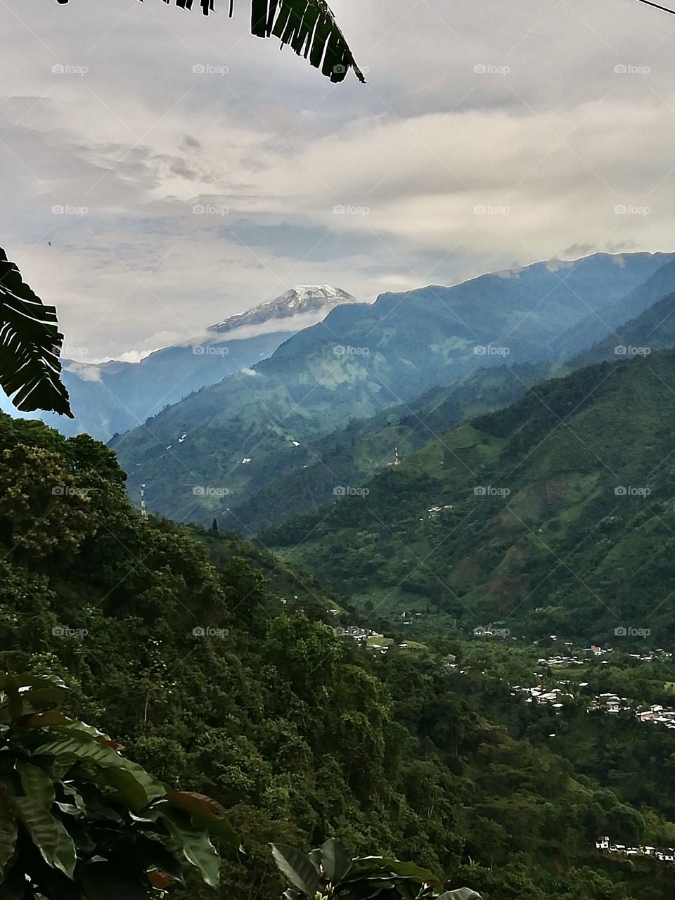 Colombia cañón del combeima, nevado del tolima. Maravillas de colombia.