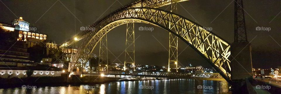 Ponte dom Luís na cidade do Porto Portugal 