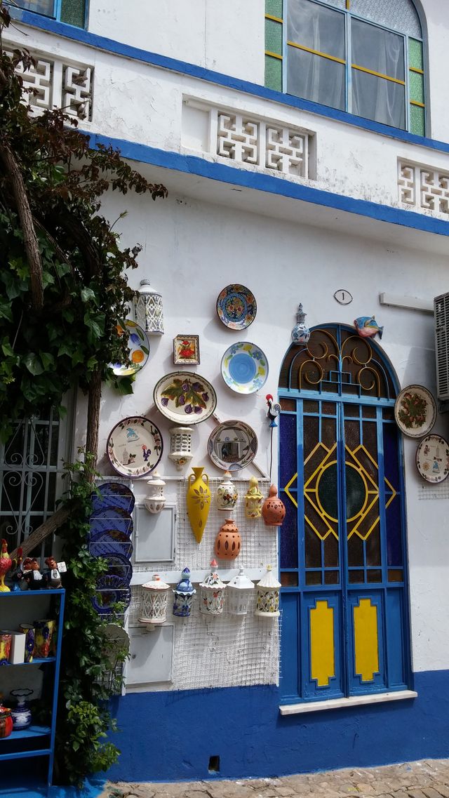 decoration shop in Albufeira . shop with Portugal decoration and souvenirs 