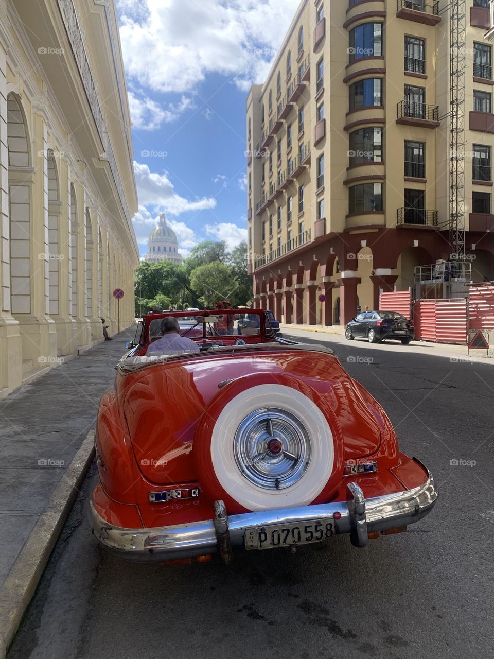 Driving in Havana 