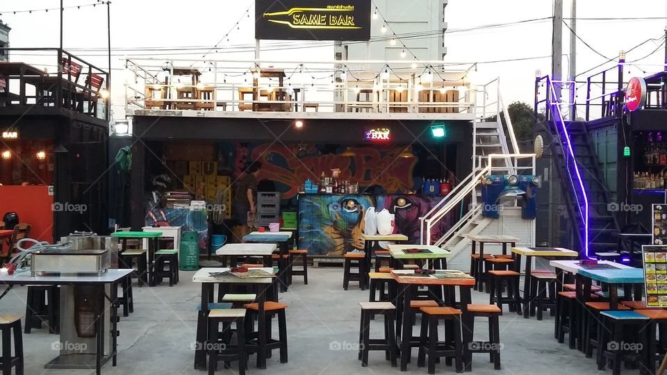 open bars bangkok