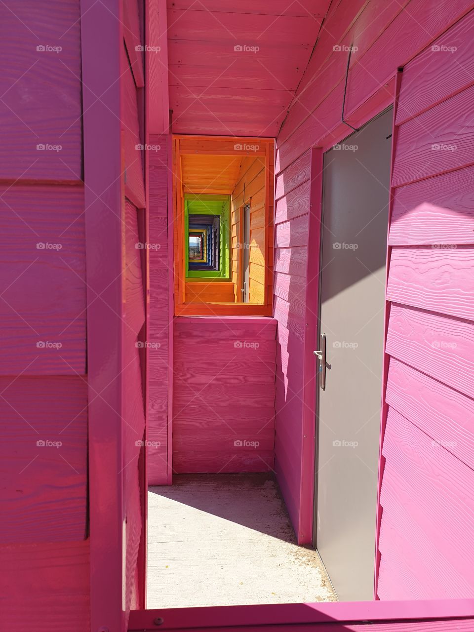 perspective view through beach huts