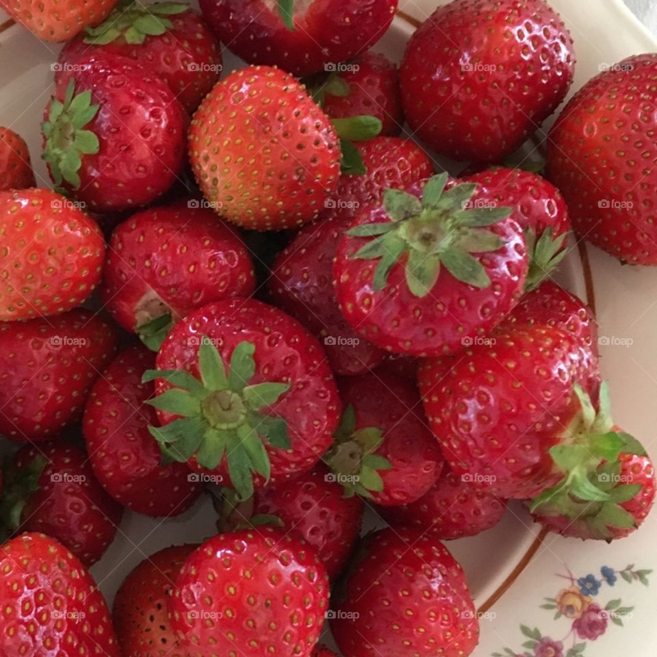 strawberry jordgubbar mogna goda