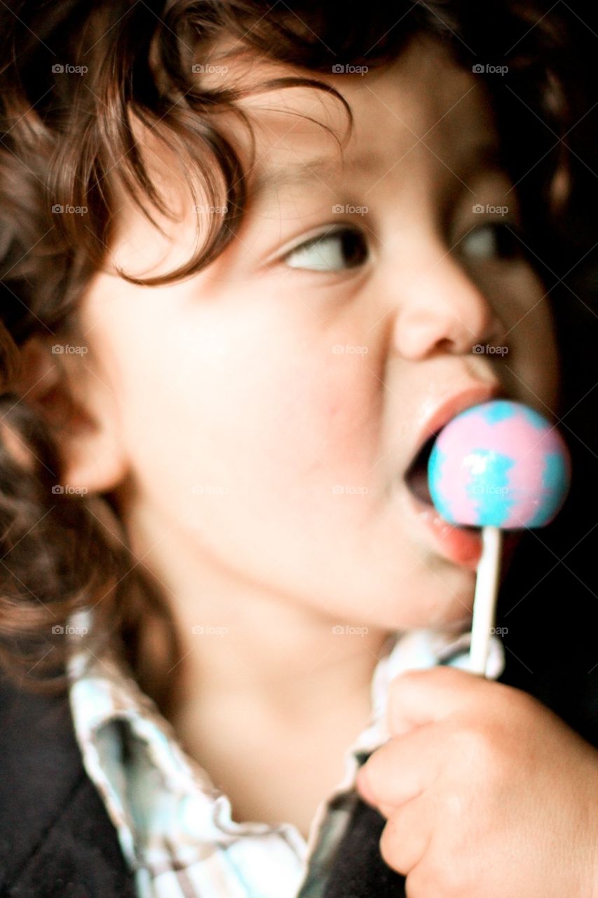 Lollipop kid