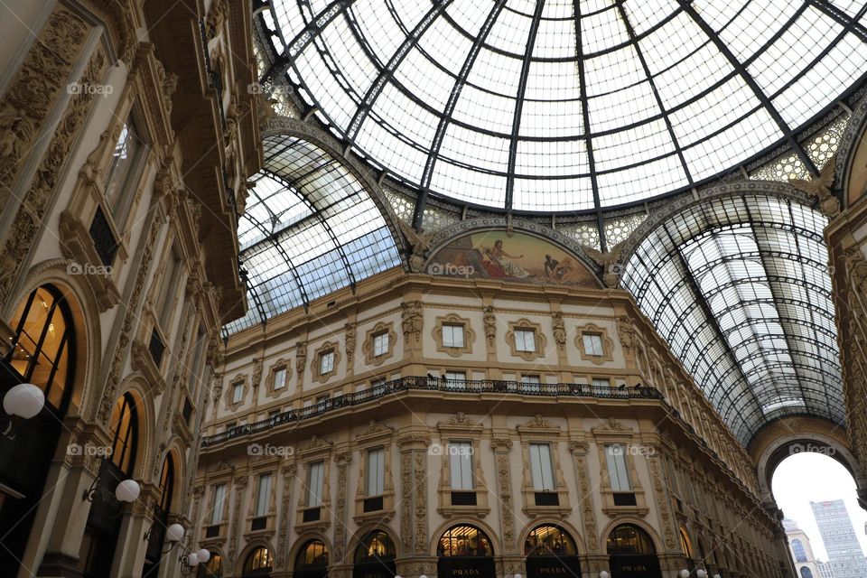 Buildings with glass ceiling 