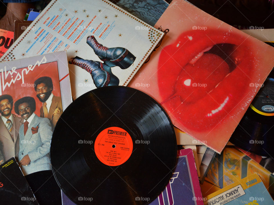 This was an era when you could understand the  words singers were saying, they dressed to kill, their choreography was precise and you could dance to it! Old School RULES!