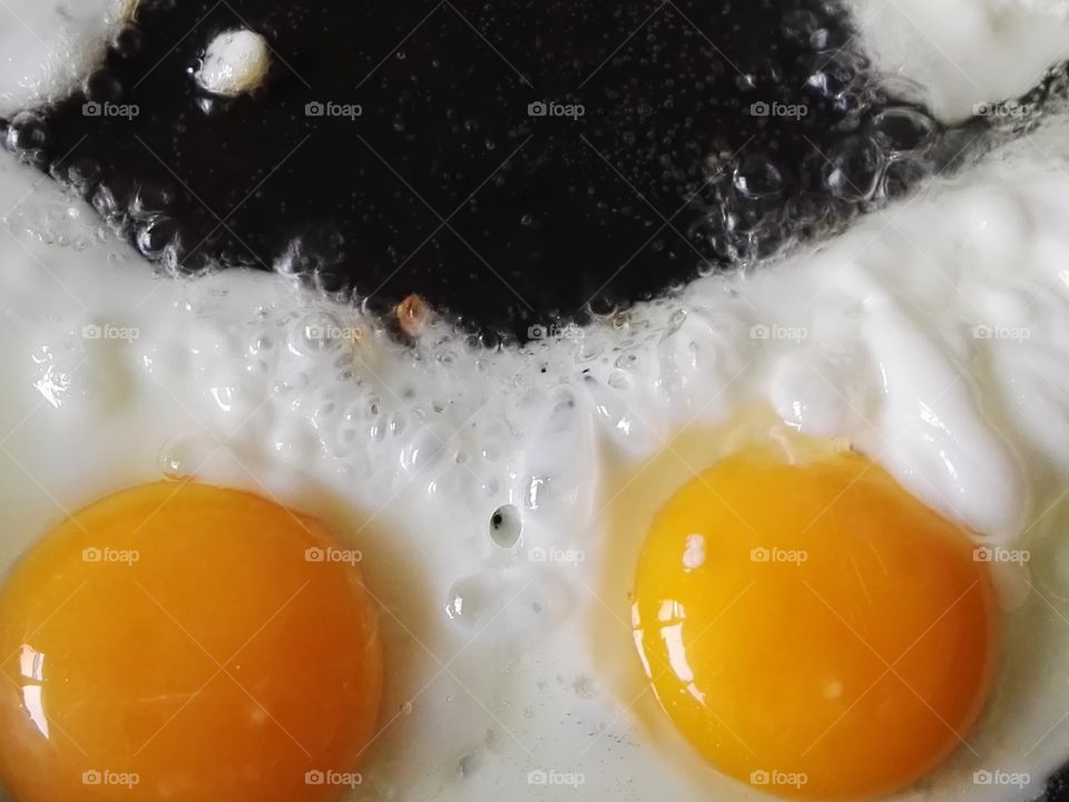 eggs eyes