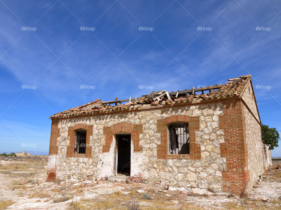 field house broken old by alejandrorubiob