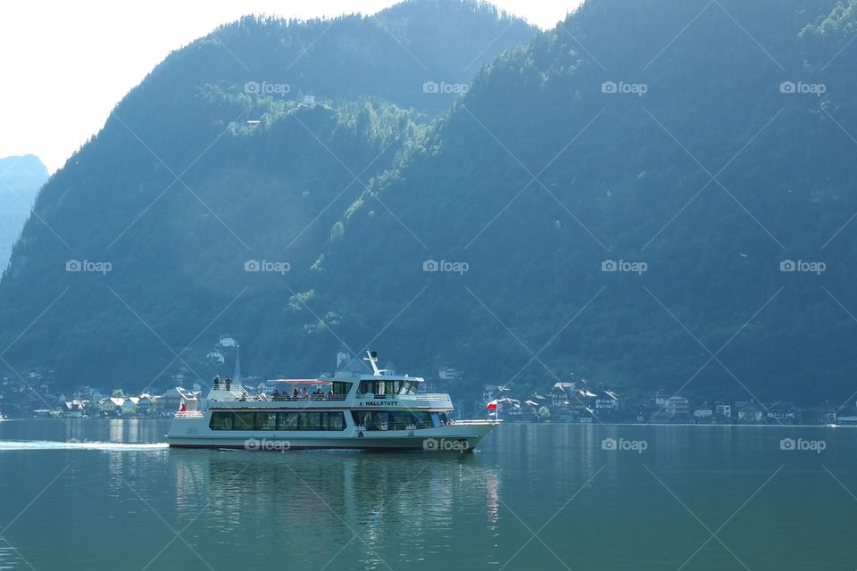 Ship at the Hallstätter lake