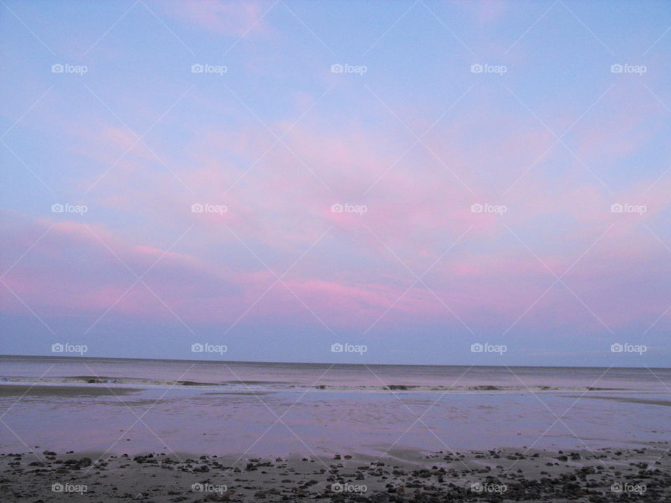 Pink sky, pink sea