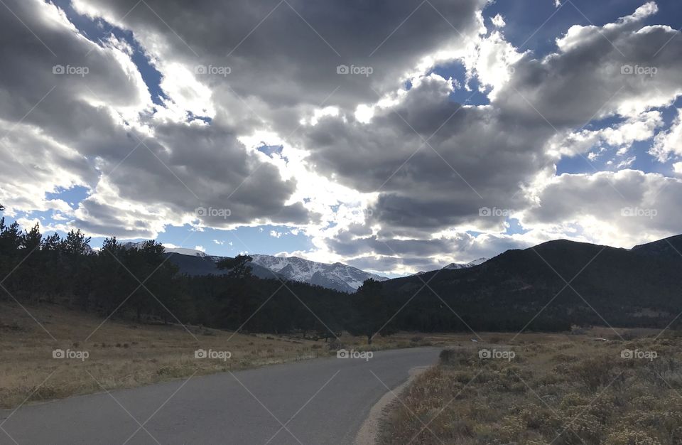 Rocky Mountain National Park - sunlit clouds 