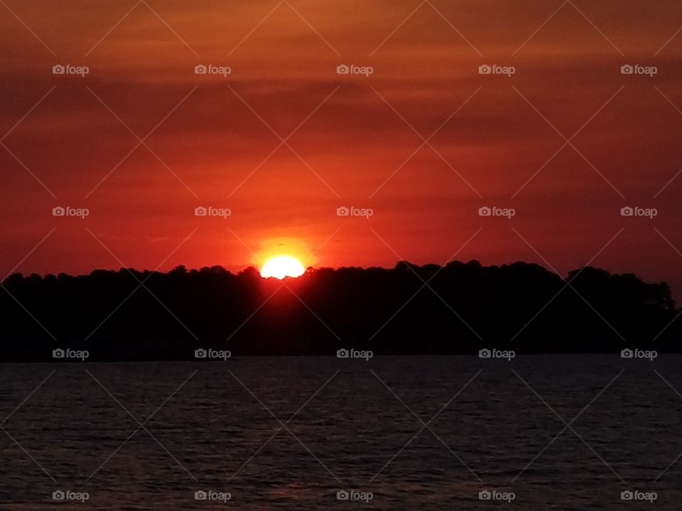 sun rises in Lewis Delaware