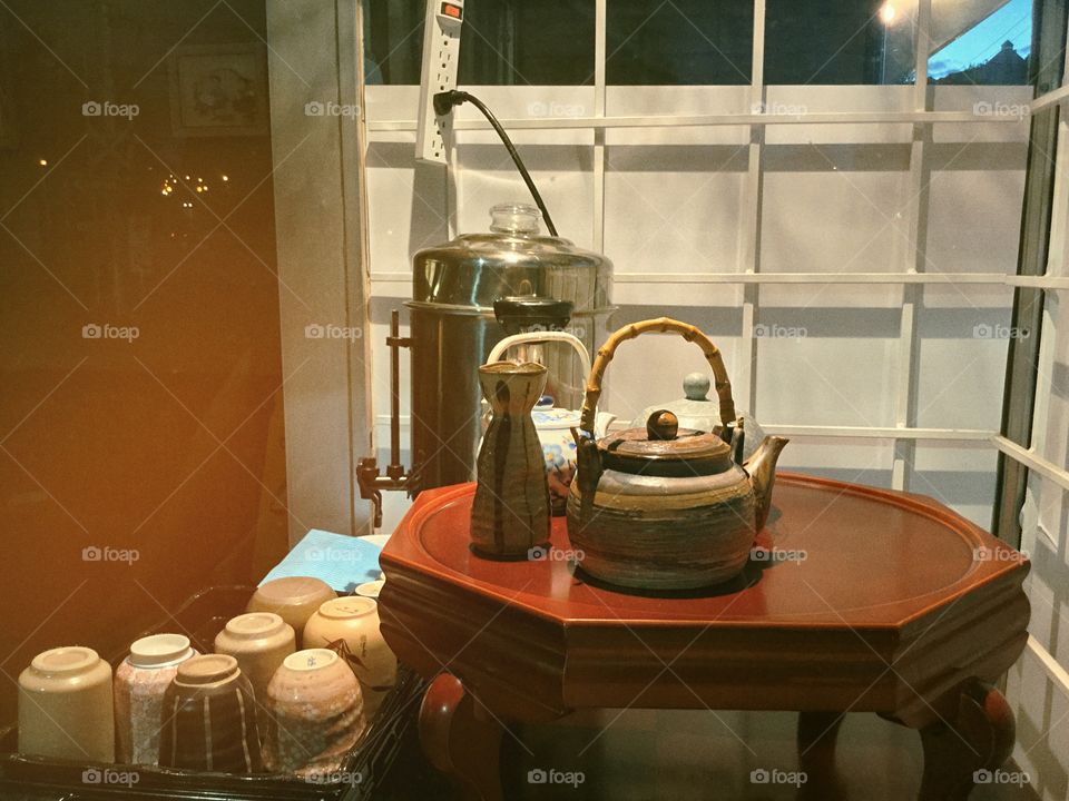 Japanese Teapot and teacups 