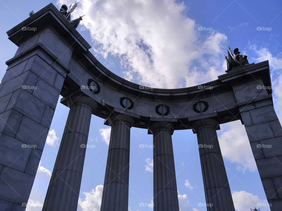 Columns of the Borodino bridge.
