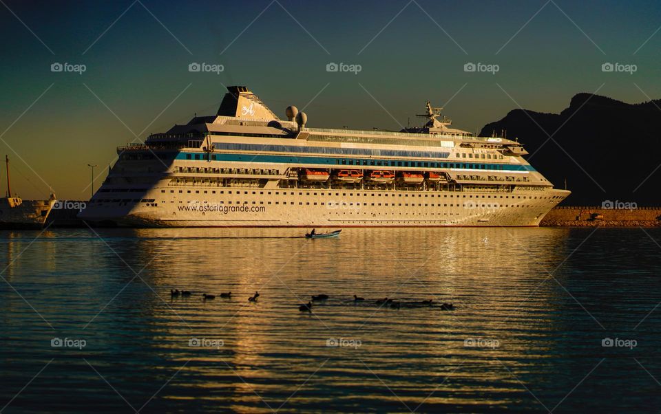 Cruise ship