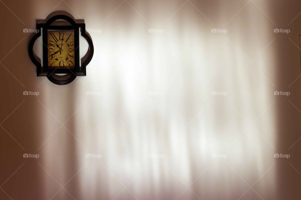 Wall clock 