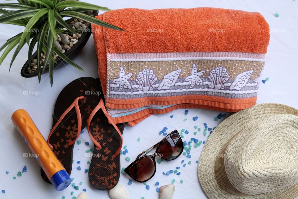 beach and tropical vacation accessories