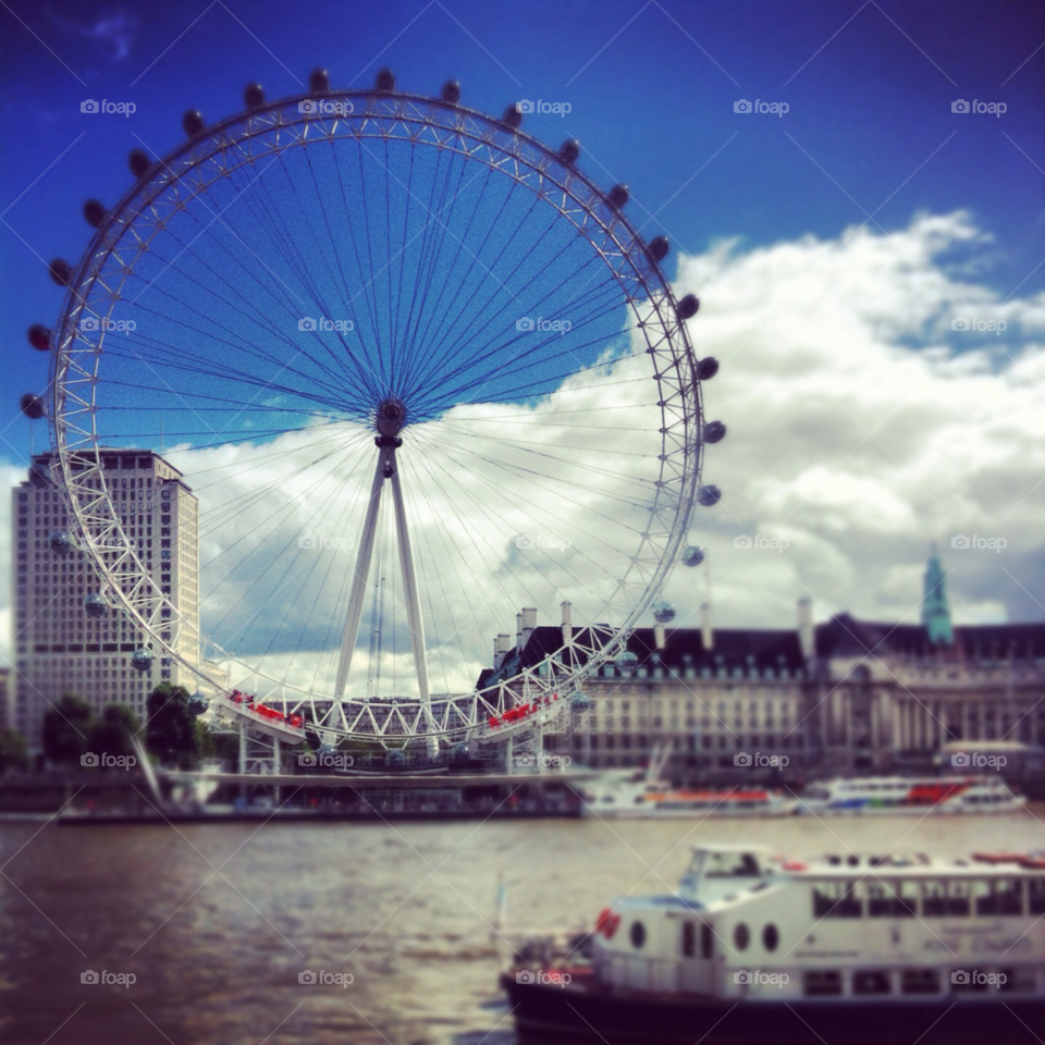 sky ferris wheel london by mbambino