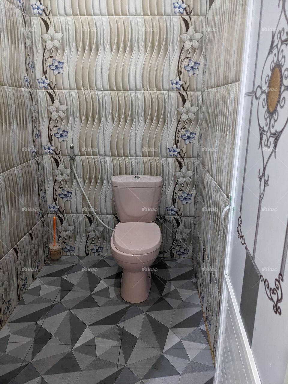 pinky closet is always there