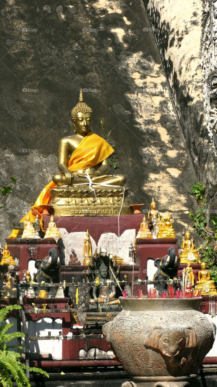 Buddha statue 
