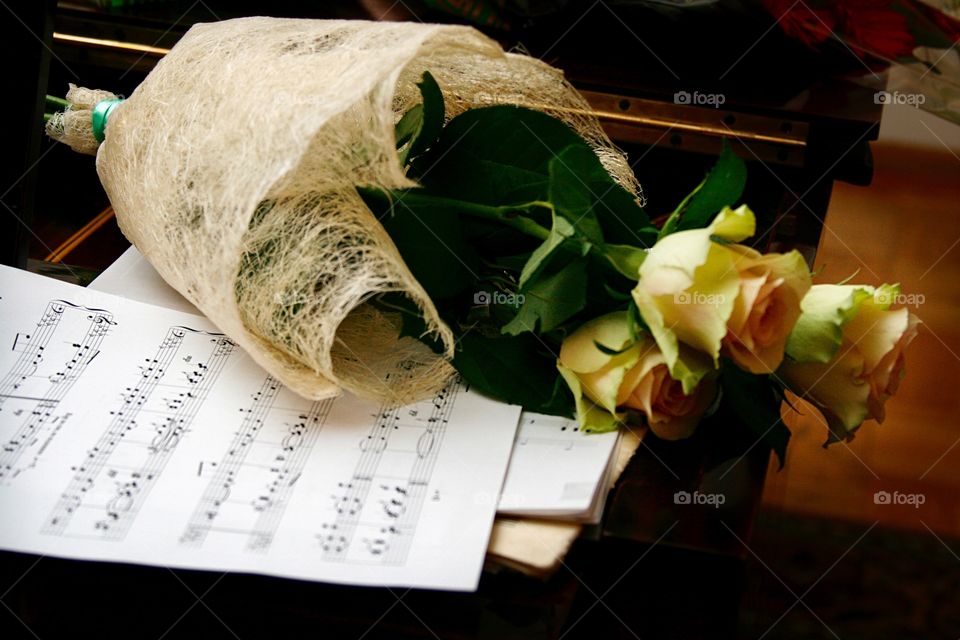 Roses and musical notes 