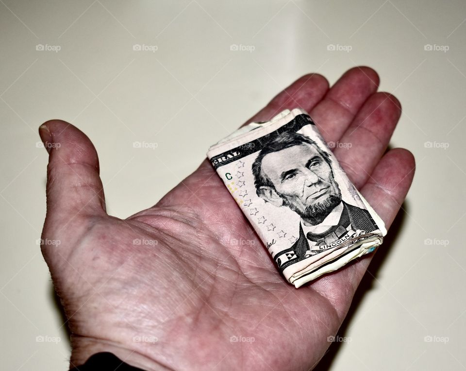 An open hand can both give and receive but a closed hand can do neither