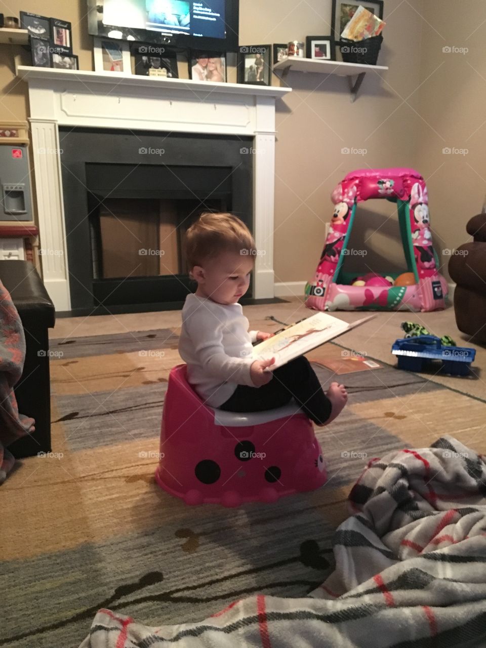 Reading on the potty 