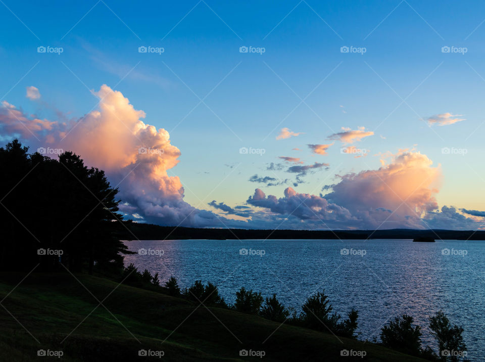 Clouds are so colorful!