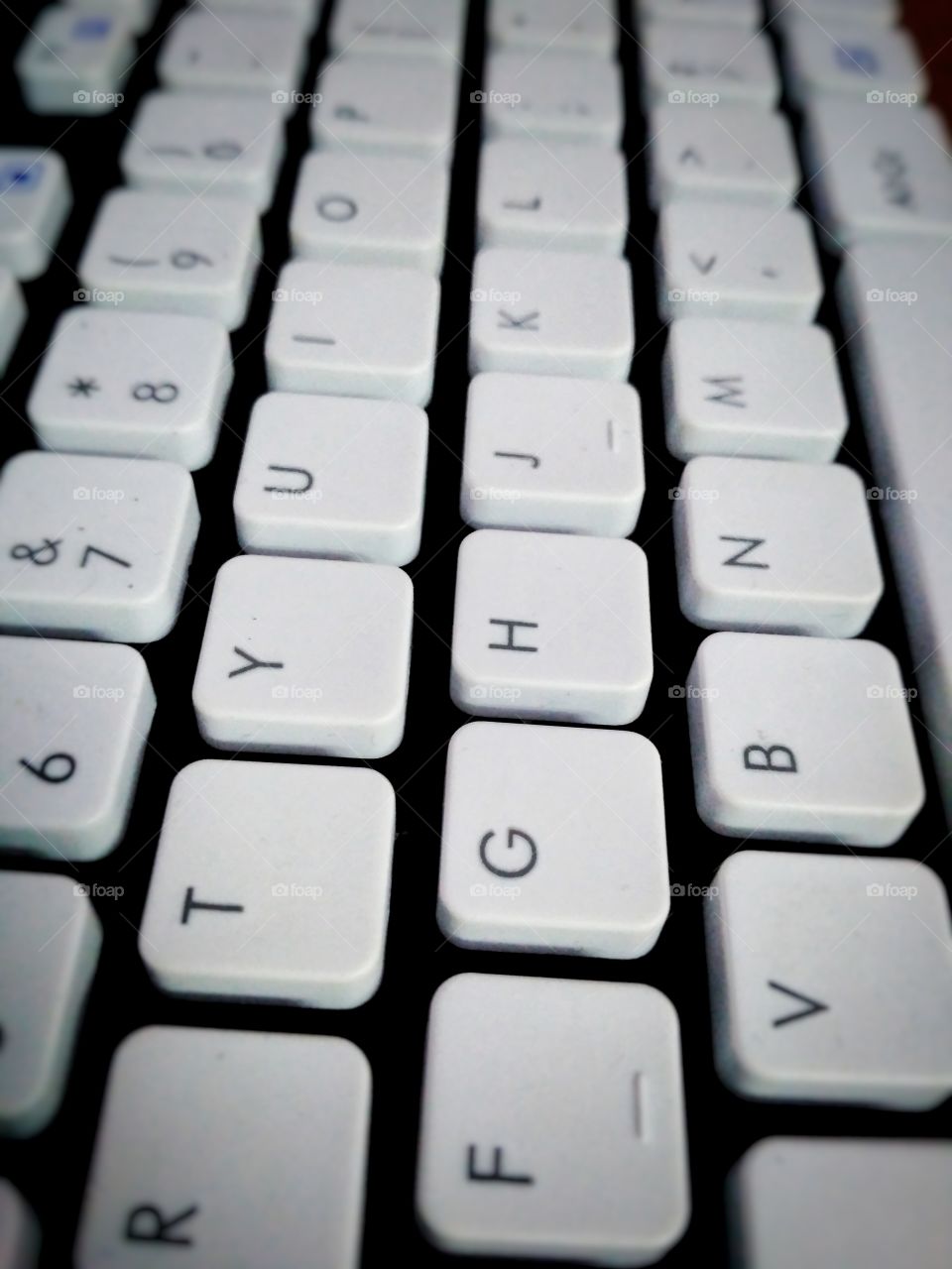 A computer keyboard picture usable at many places like photo background, android/ios application, etc.
