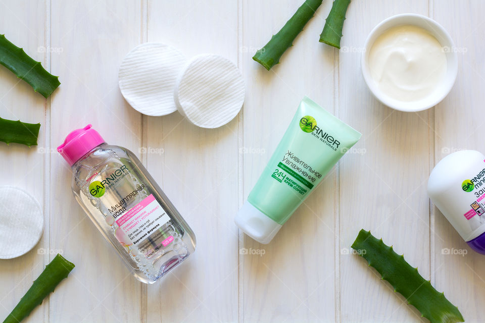 Garnier products flat lay