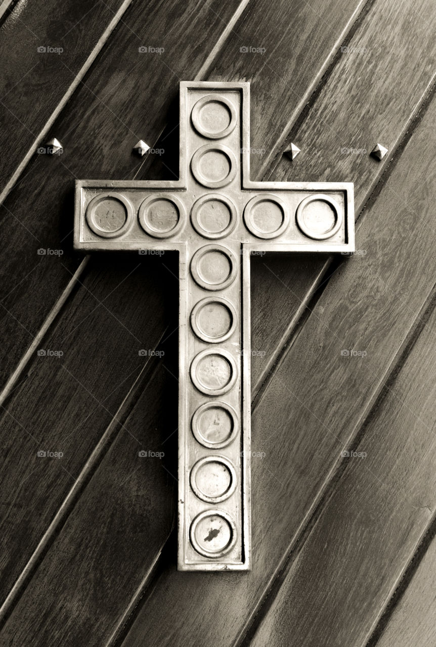 Cruz - porta Catedral  da sé