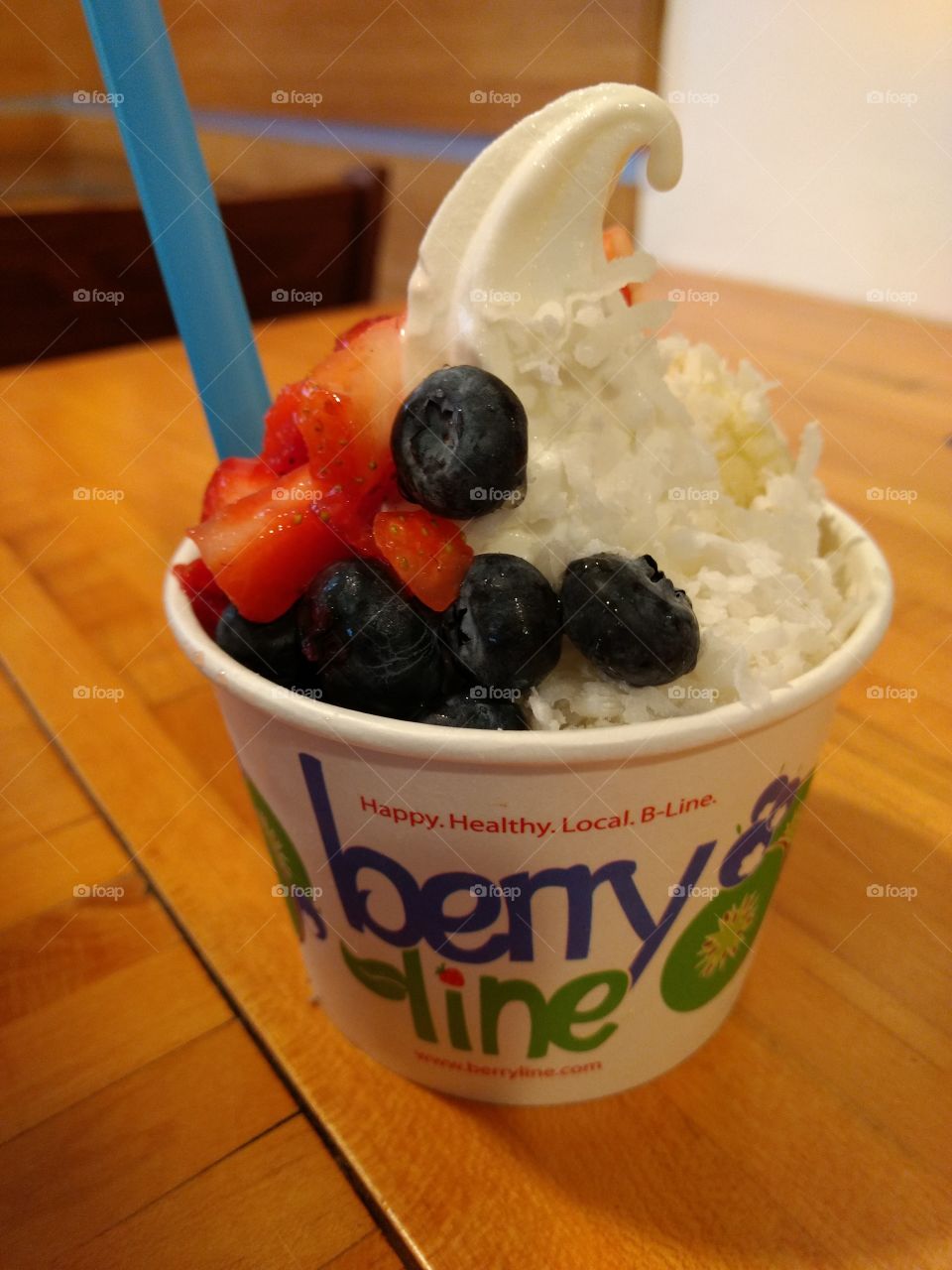 frozen yogurt with fruit and honey