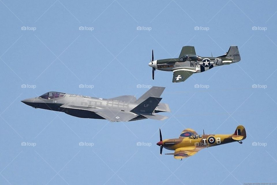 Spitfire, F35, P51.