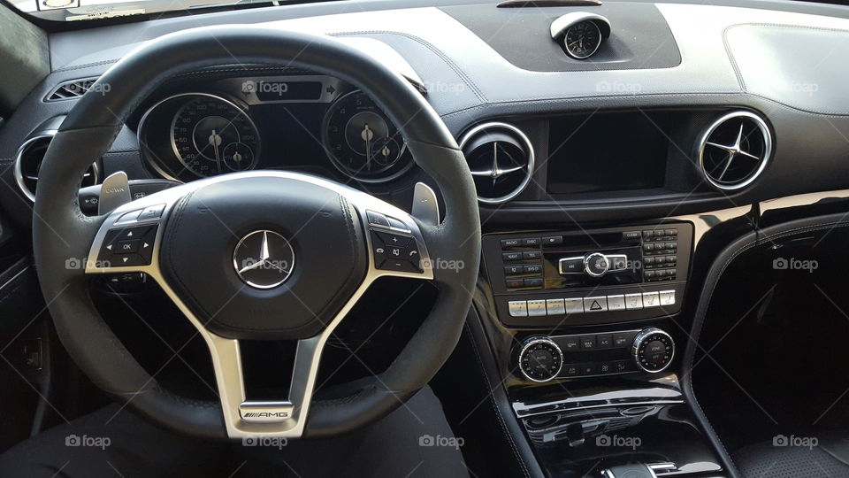 Mercedes dash