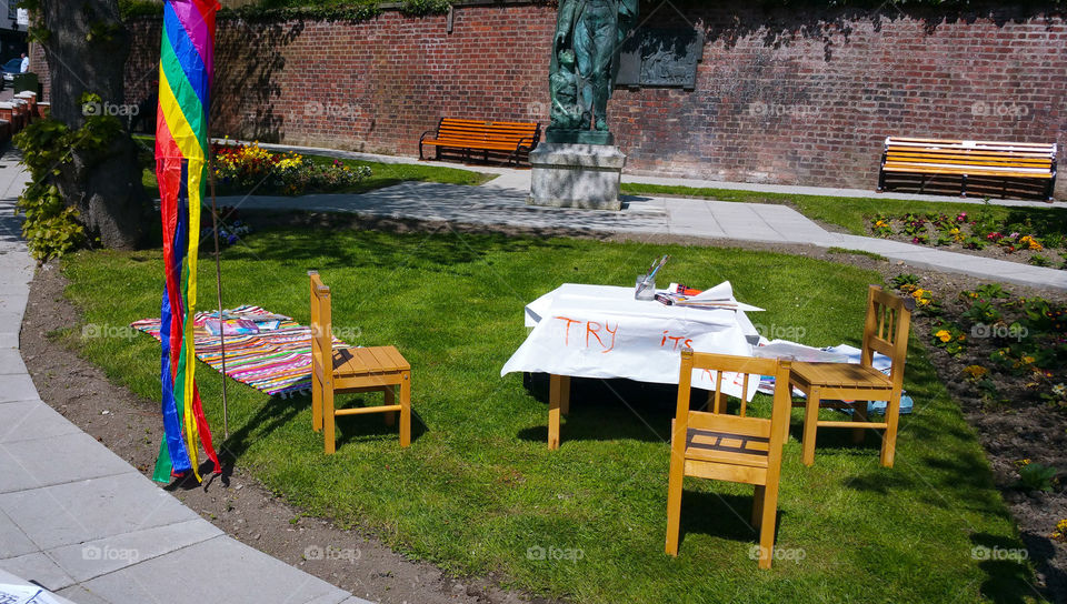 Kids arts and crafts in a park, table, chairs