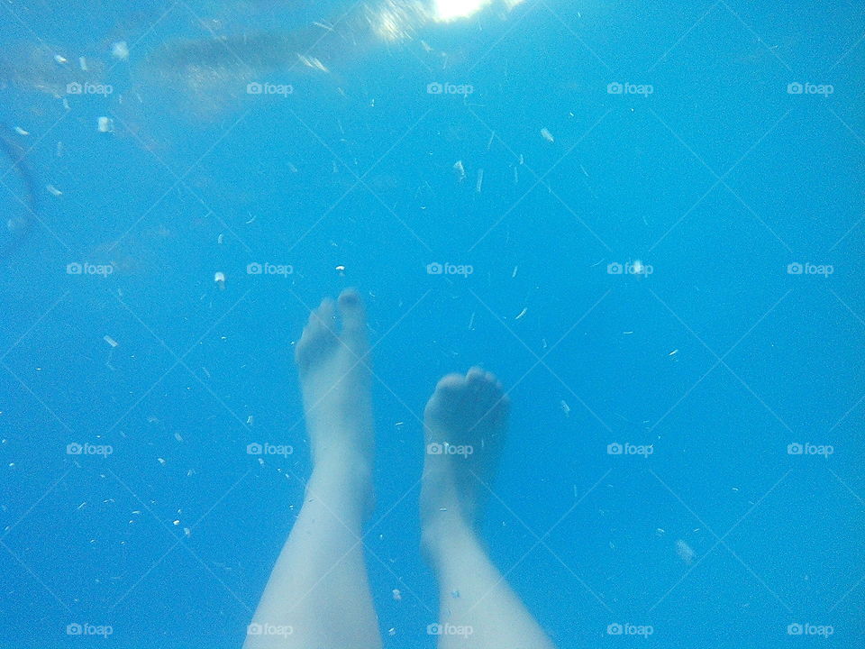 underwater feet