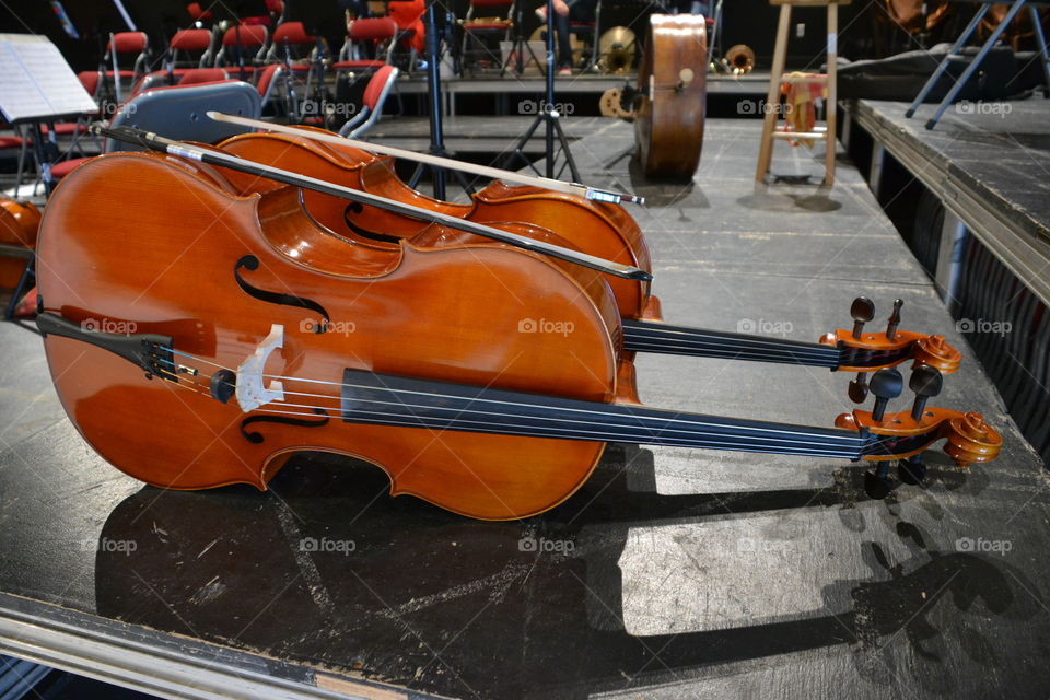 Violin, Vehicle, Music, Instrument, Musician
